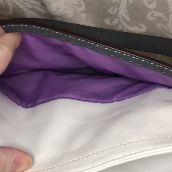 Coach Leather Tote East/West Gallery Tote. - Picture 13 of 17